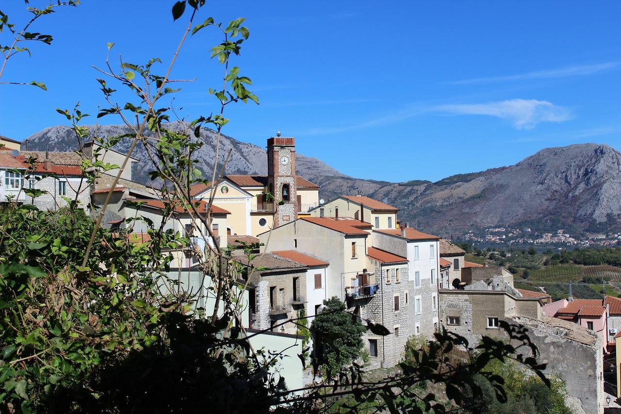 Отель La Chiazzolla Campoli del Monte Taburno Экстерьер фото